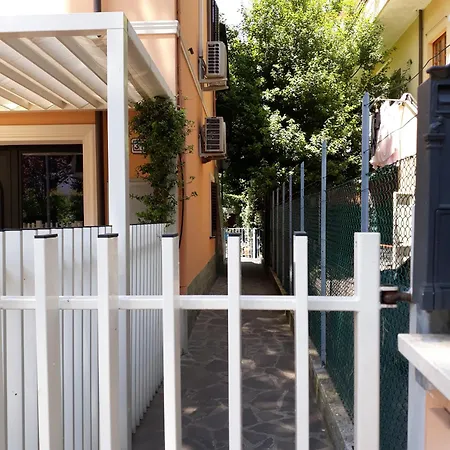 Apartamento Casa Azzurra - 1min Dal Mare Rímini