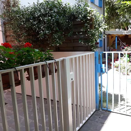 Casa Azzurra - 1min Dal Mare